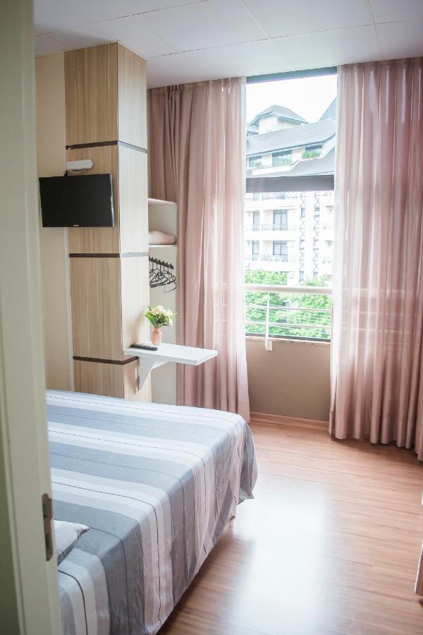 Inn Center